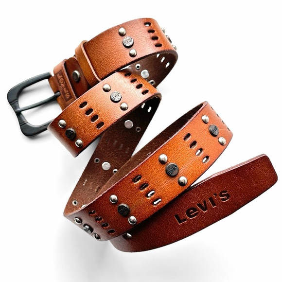 Sold - Picture 1 of 6